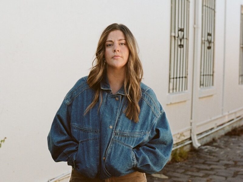 Sidney shares new single “when you know you know”; Currently on “what if it ends?” debut headline tour