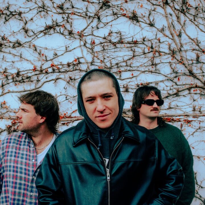 AMONG THE RESTLESS SHARE DRIVING NEW SINGLE ‘6 YEARS OF MADNESS’ + DEBUT ALBUM ‘SEASONS’ ANNOUNCED FOR RELEASE OCTOBER 30