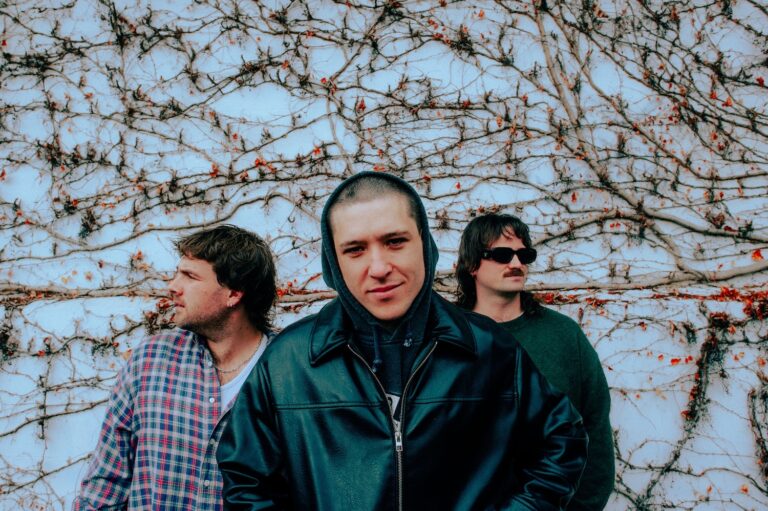AMONG THE RESTLESS SHARE DRIVING NEW SINGLE ‘6 YEARS OF MADNESS’ + DEBUT ALBUM ‘SEASONS’ ANNOUNCED FOR RELEASE OCTOBER 30