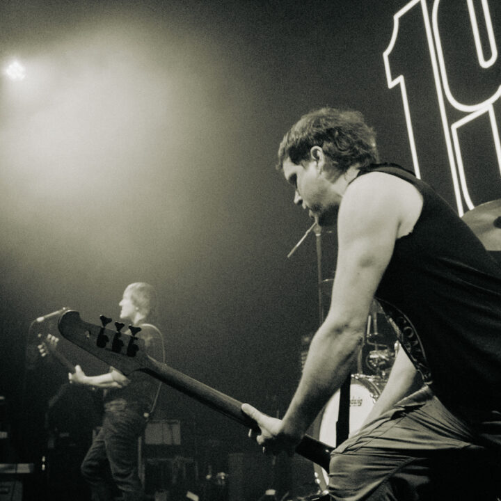 Live Review – Ash